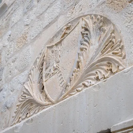 Luxury Lina - I Ragusa